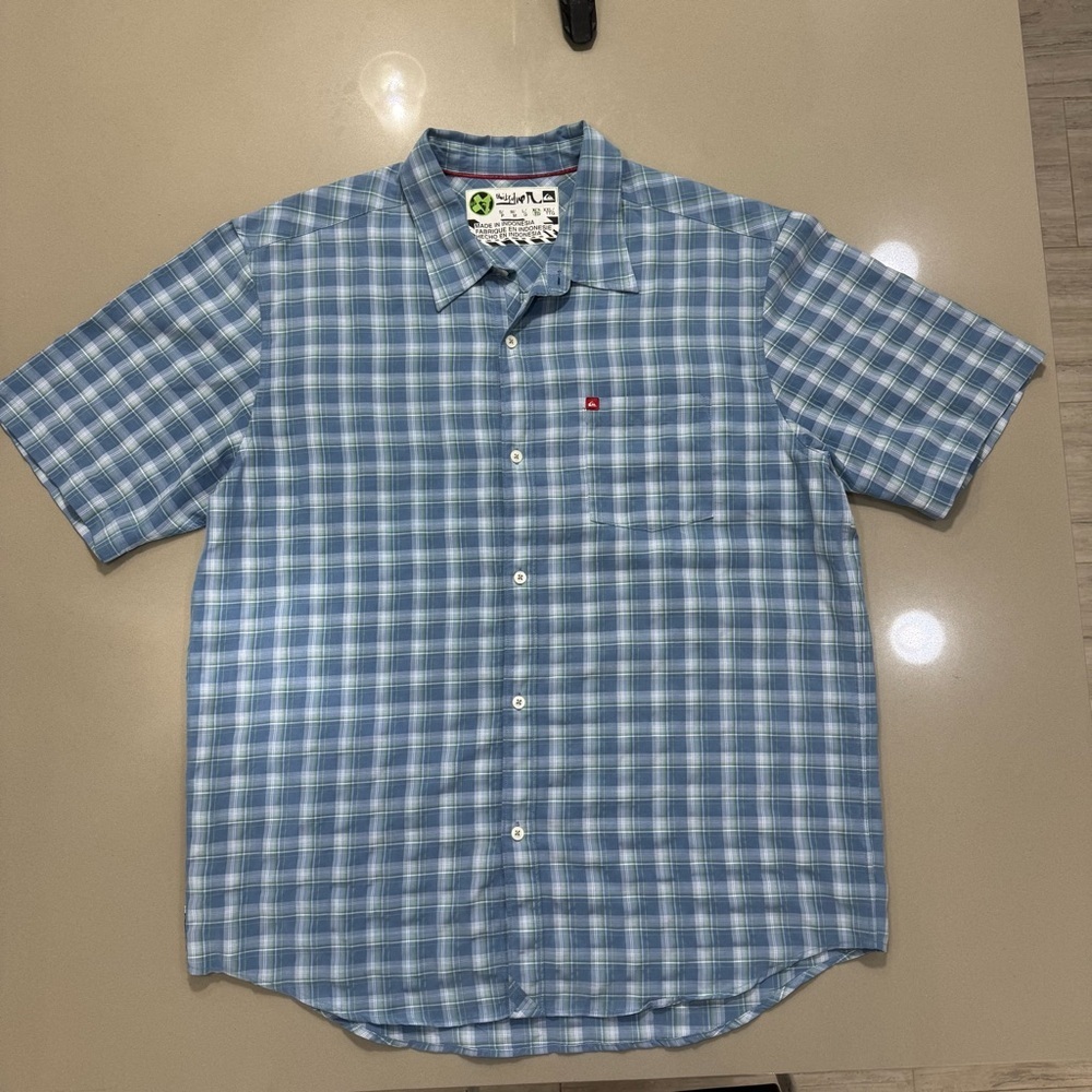 Quiksilver Shirt Mens XL Blue Plaid Short Sleeve  Shirt